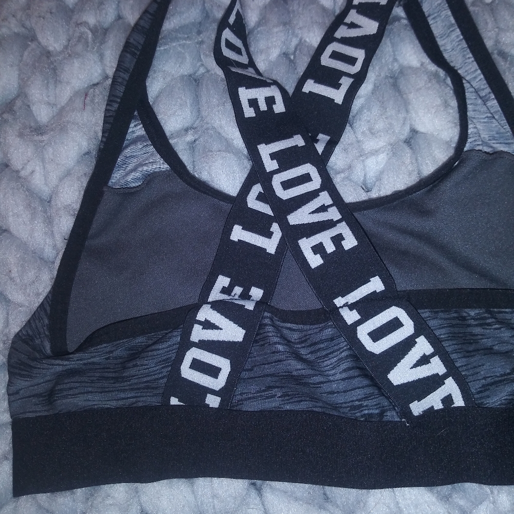 Sports bra - Picture 2 of 2